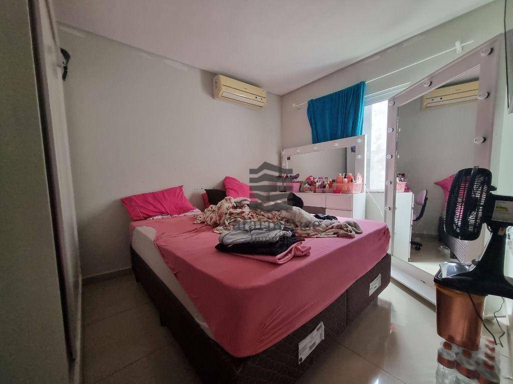 Casa à venda com 5 quartos, 360m² - Foto 2