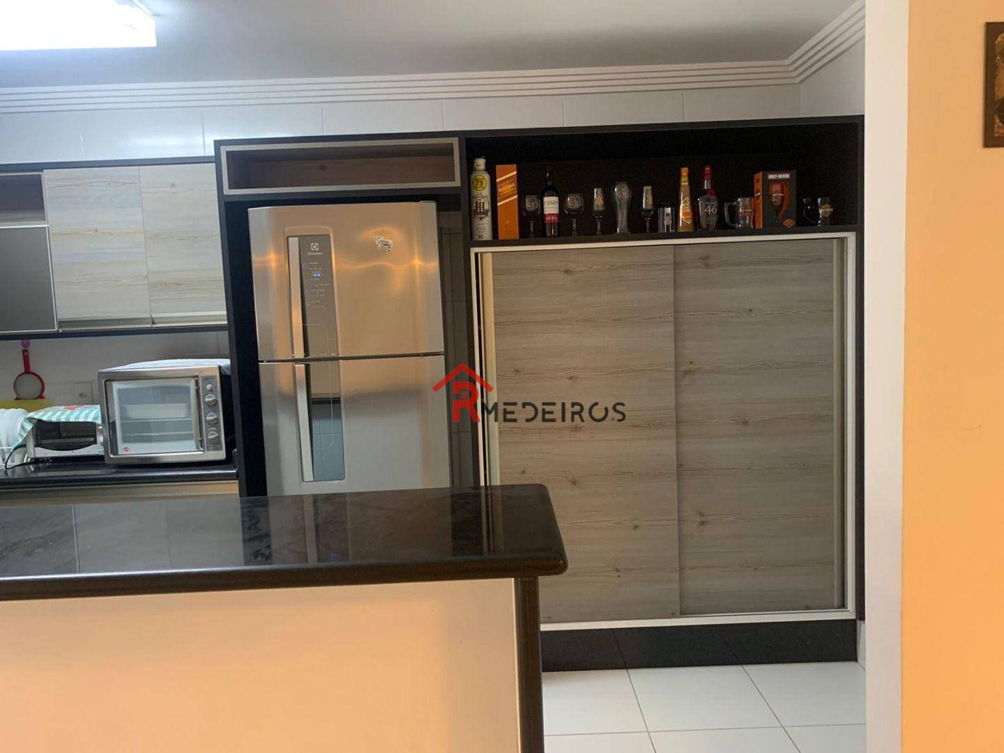 Apartamento à venda com 3 quartos, 131m² - Foto 12