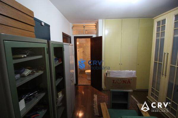 Apartamento à venda com 3 quartos, 210m² - Foto 4