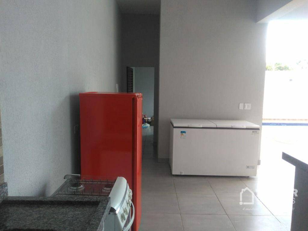 Chácara à venda com 1 quarto, 100m² - Foto 3