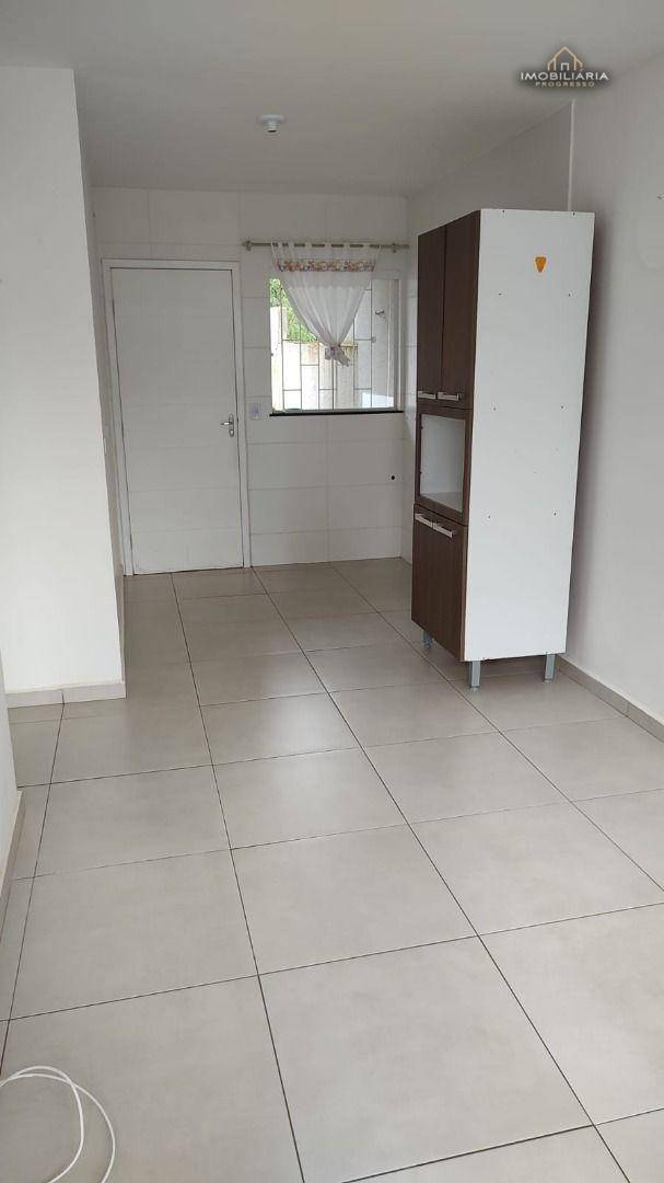 Casa à venda com 2 quartos, 50m² - Foto 7