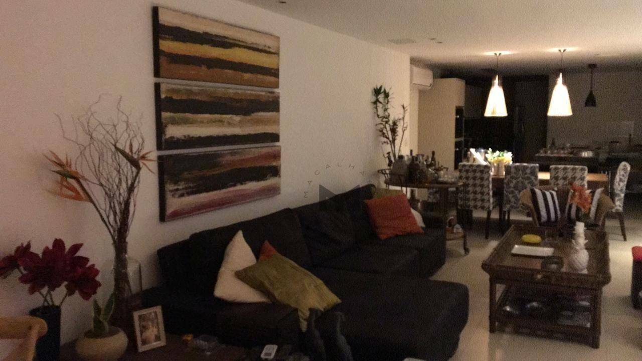 Casa à venda com 4 quartos, 400m² - Foto 9