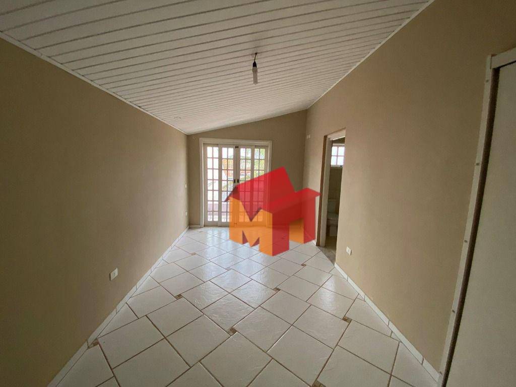 Casa à venda com 3 quartos, 202m² - Foto 11