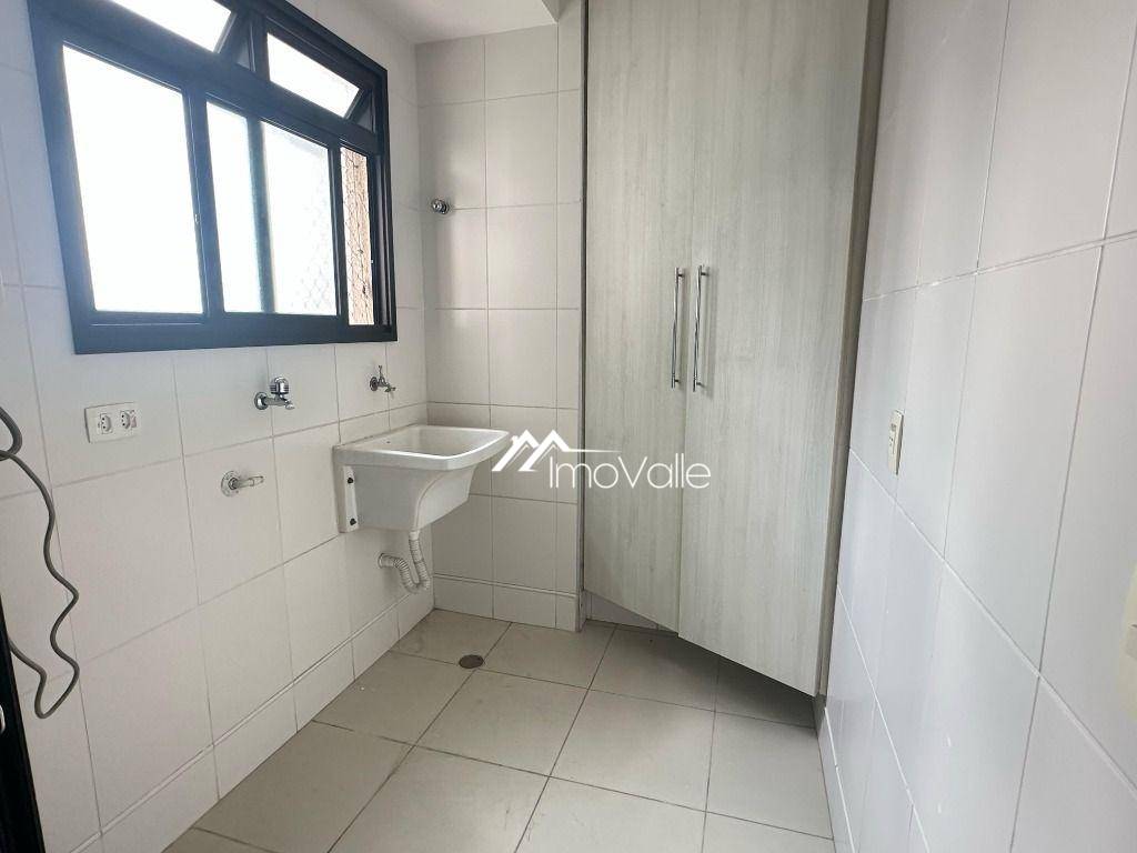 Apartamento para alugar com 3 quartos, 94m² - Foto 8