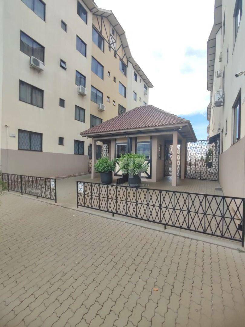 Apartamento à venda com 2 quartos, 63m² - Foto 3