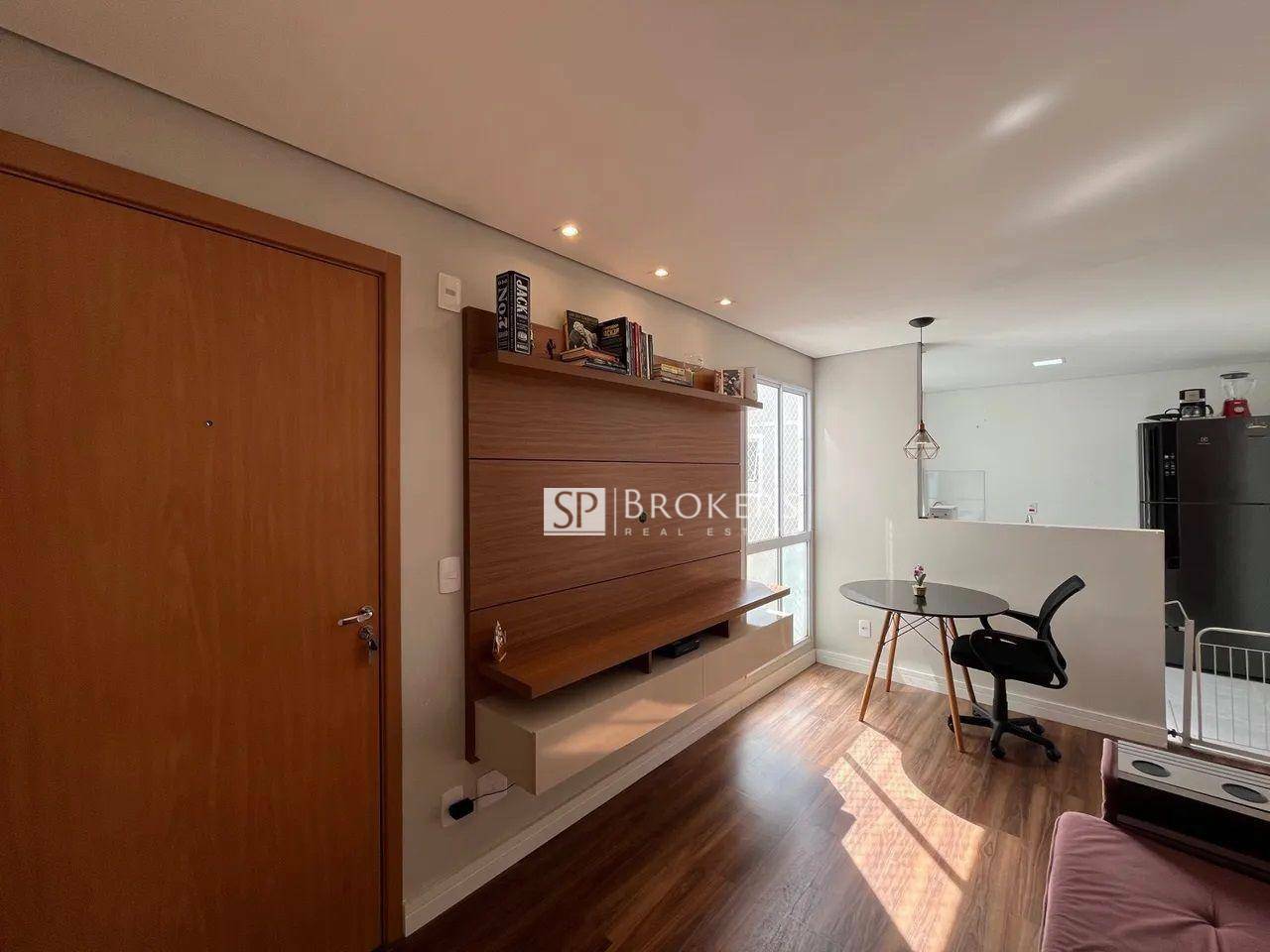 Apartamento à venda com 2 quartos, 43m² - Foto 2