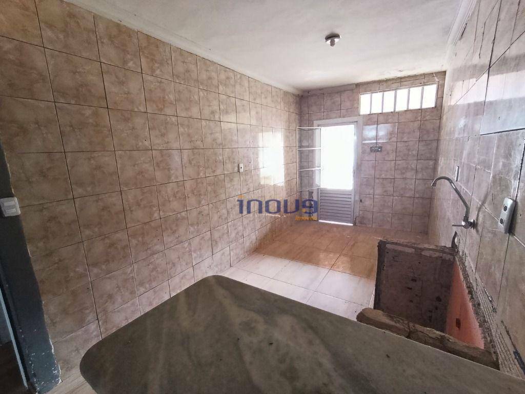 Casa à venda e aluguel com 2 quartos, 164M2 - Foto 13