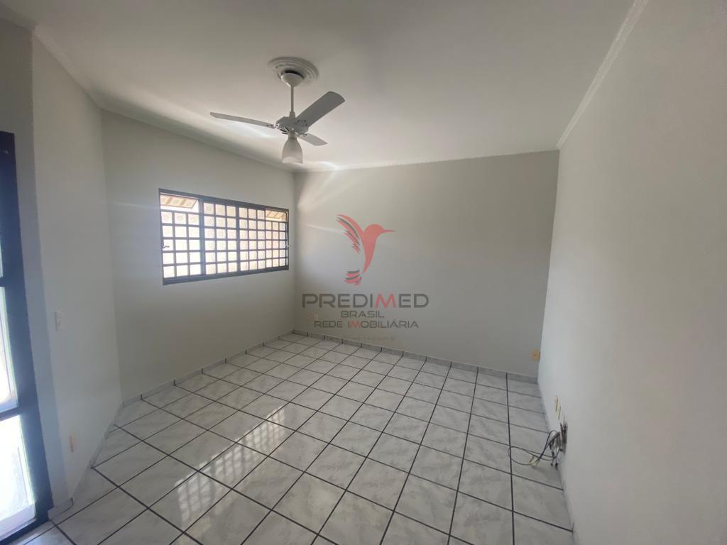 Casa à venda com 3 quartos, 200m² - Foto 4