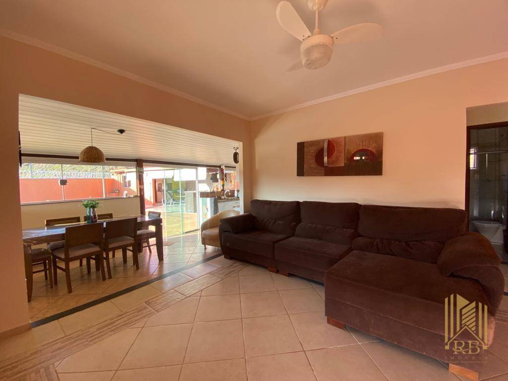 Chácara à venda com 3 quartos, 320m² - Foto 15