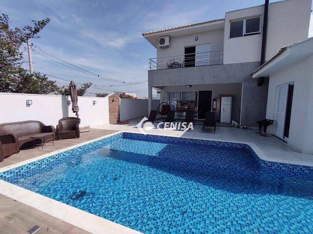 Casa de Condomínio à venda com 4 quartos, 305m² - Foto 2