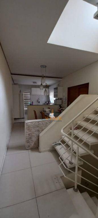 Casa de Condomínio à venda com 3 quartos, 180m² - Foto 8