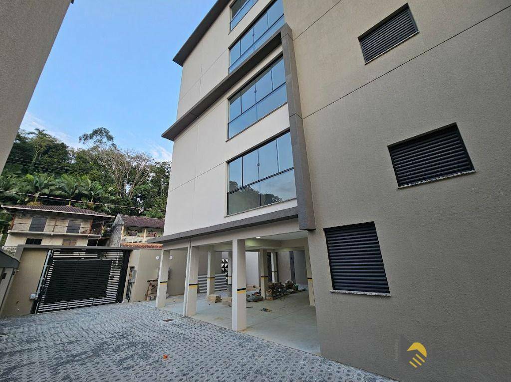 Apartamento à venda com 2 quartos, 64m² - Foto 17