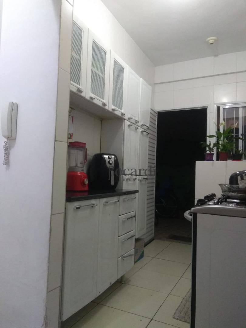 Sobrado à venda com 2 quartos, 69M2 - Foto 4