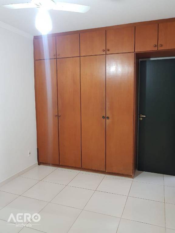 Apartamento à venda com 2 quartos, 65m² - Foto 8