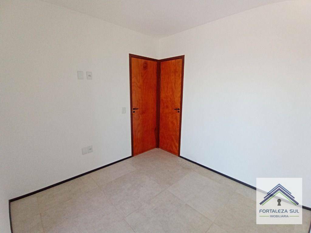 Casa de Condomínio para alugar com 3 quartos, 90m² - Foto 13