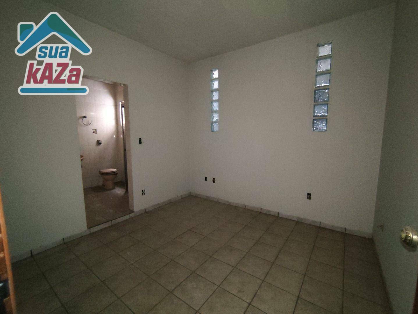 Casa à venda com 6 quartos, 230m² - Foto 22