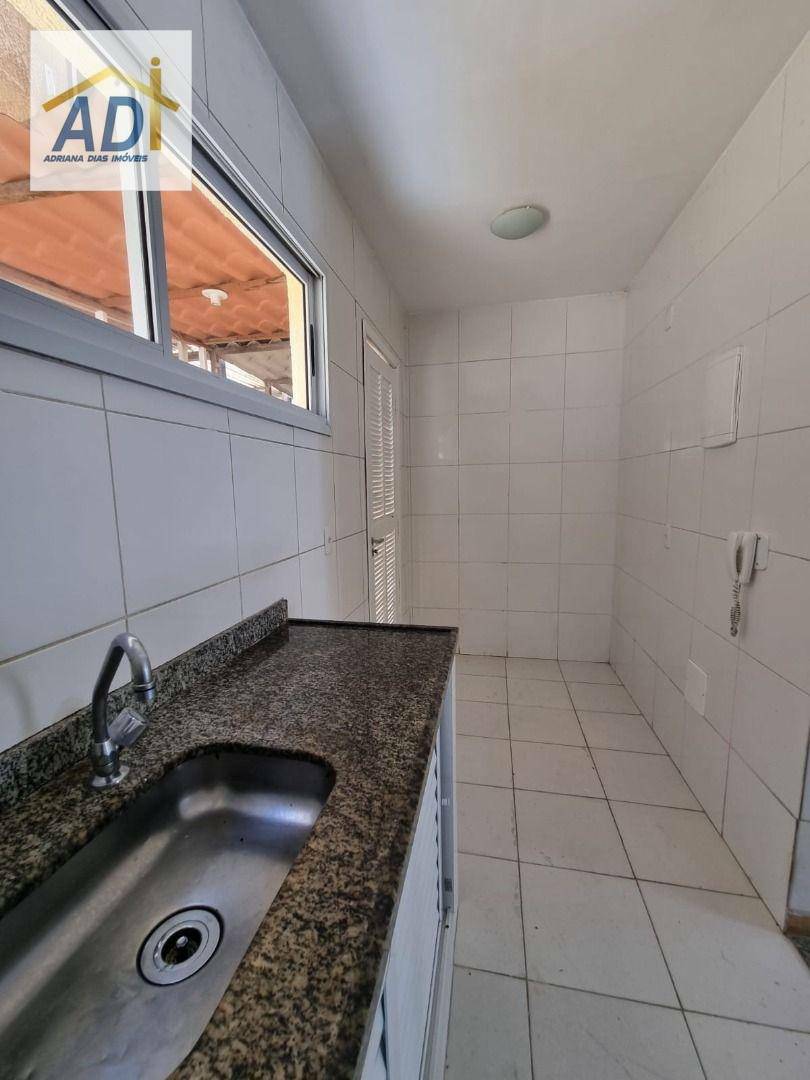 Casa para alugar com 2 quartos, 56m² - Foto 17