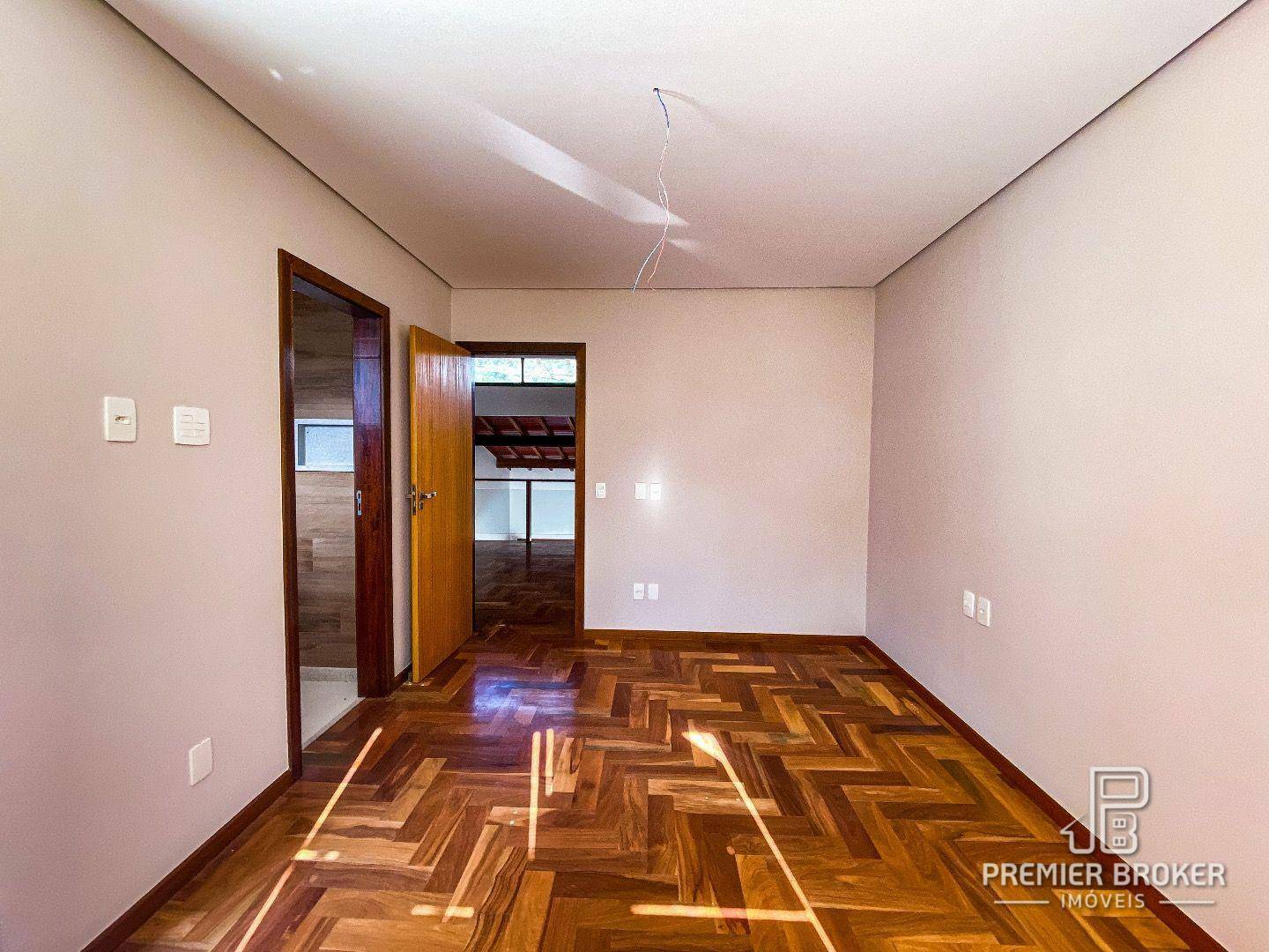 Casa de Condomínio à venda com 3 quartos, 300m² - Foto 25