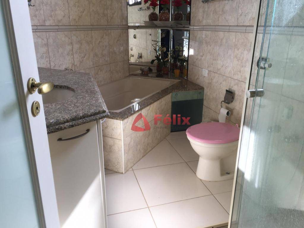 Apartamento à venda com 3 quartos, 148m² - Foto 24