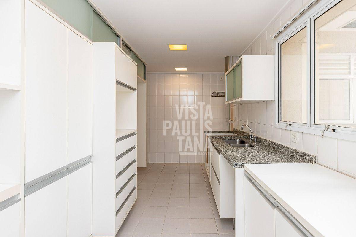 Apartamento à venda com 3 quartos, 190m² - Foto 13