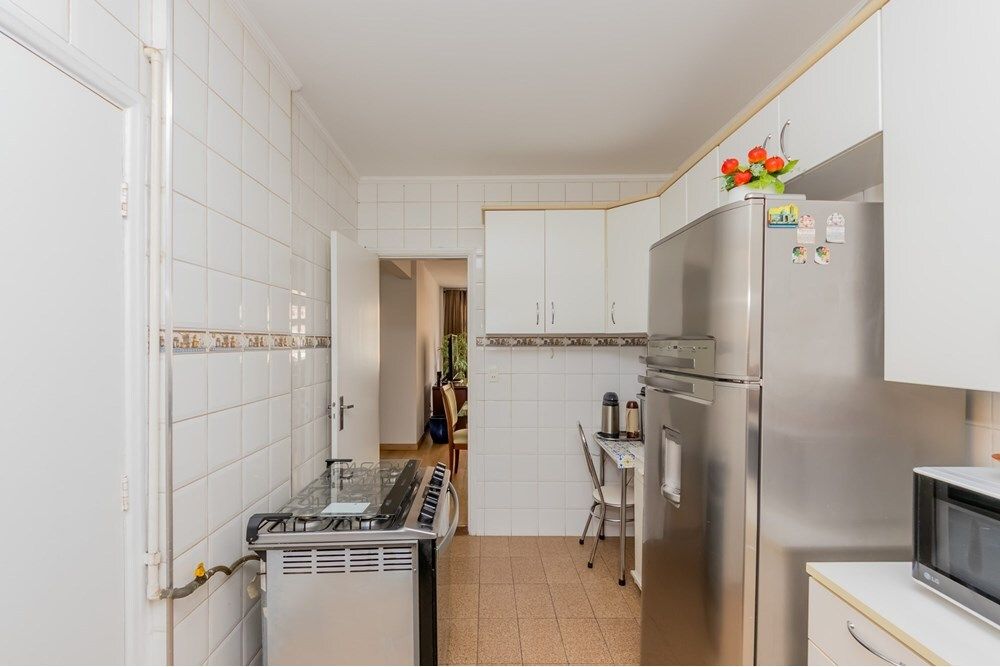 Apartamento à venda com 3 quartos, 100m² - Foto 3