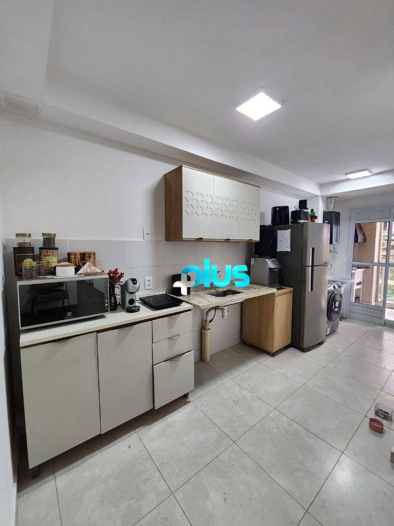 Apartamento à venda com 3 quartos, 80m² - Foto 4