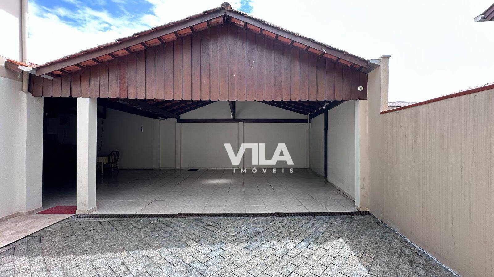 Casa à venda com 3 quartos, 136m² - Foto 4