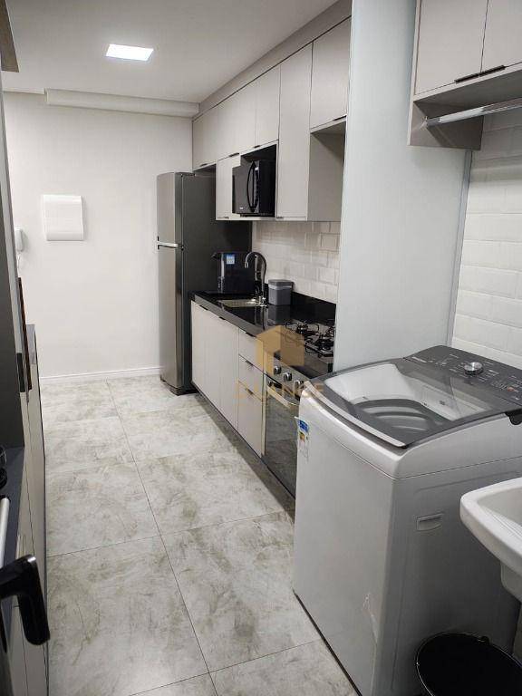 Apartamento à venda com 2 quartos, 61m² - Foto 11