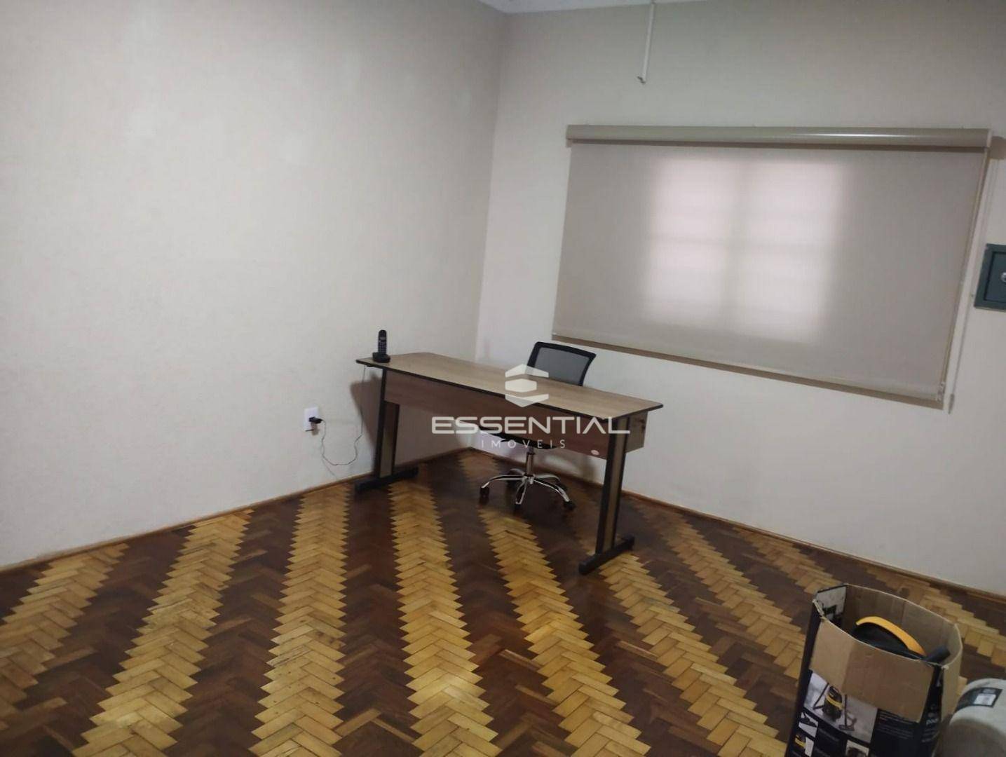 Casa para alugar com 3 quartos, 400m² - Foto 2