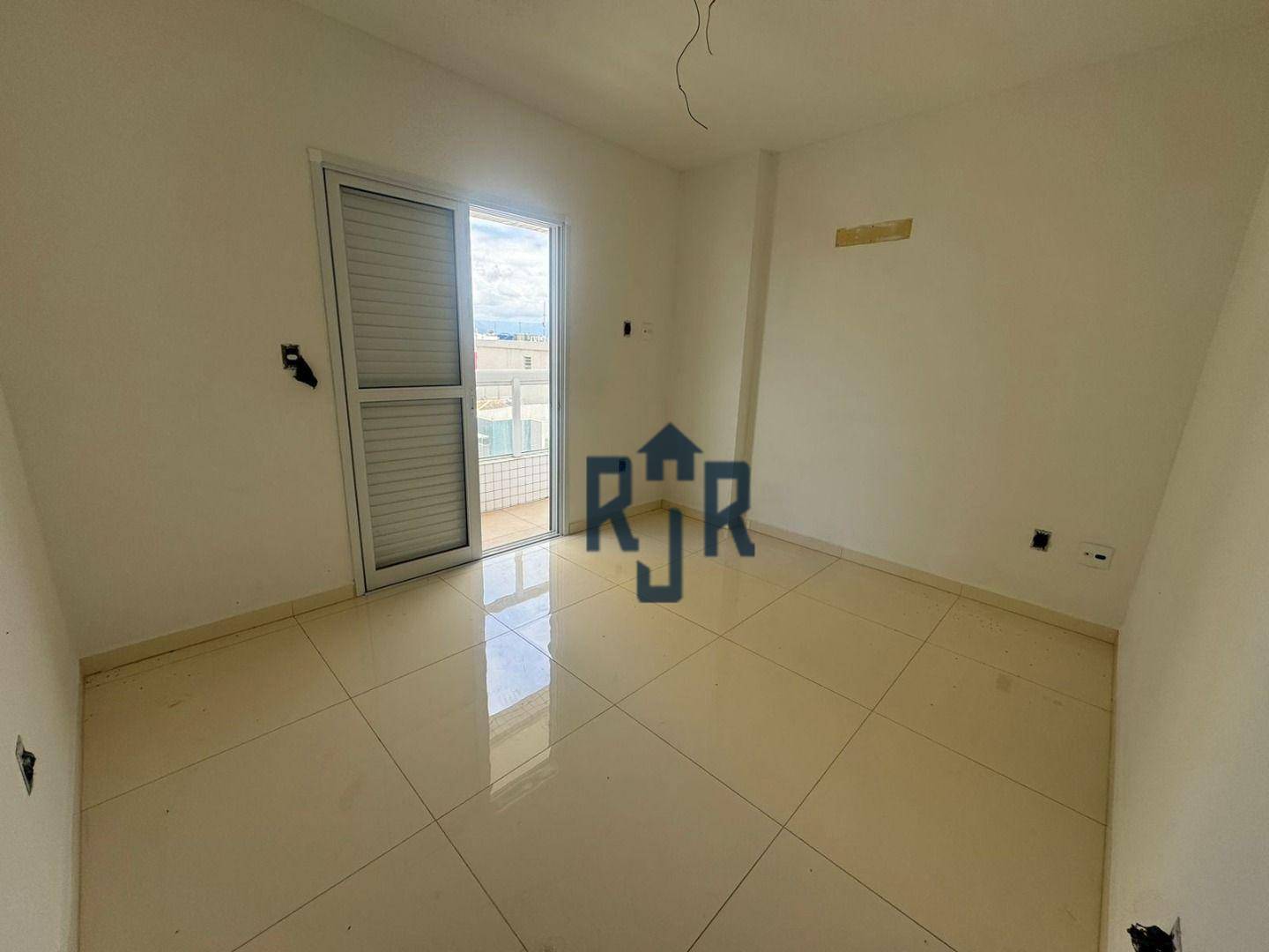 Apartamento à venda com 3 quartos, 129m² - Foto 4