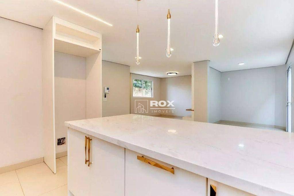 Casa à venda com 3 quartos, 168m² - Foto 9