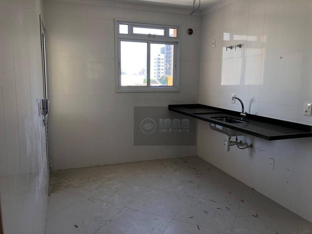 Apartamento à venda com 3 quartos, 165m² - Foto 1