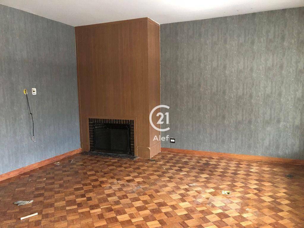 Casa para alugar com 6 quartos, 400m² - Foto 5