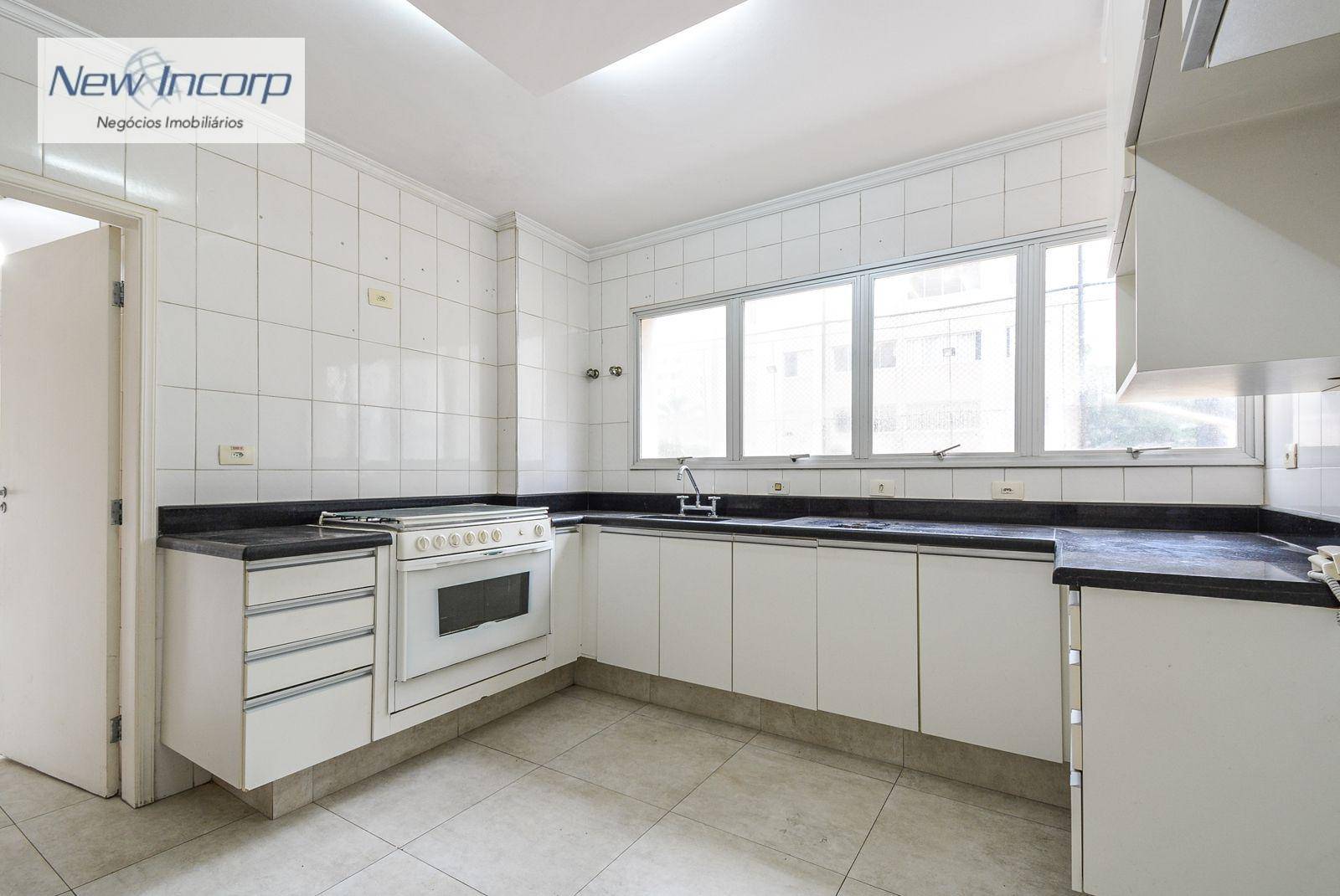 Apartamento à venda com 3 quartos, 161m² - Foto 10