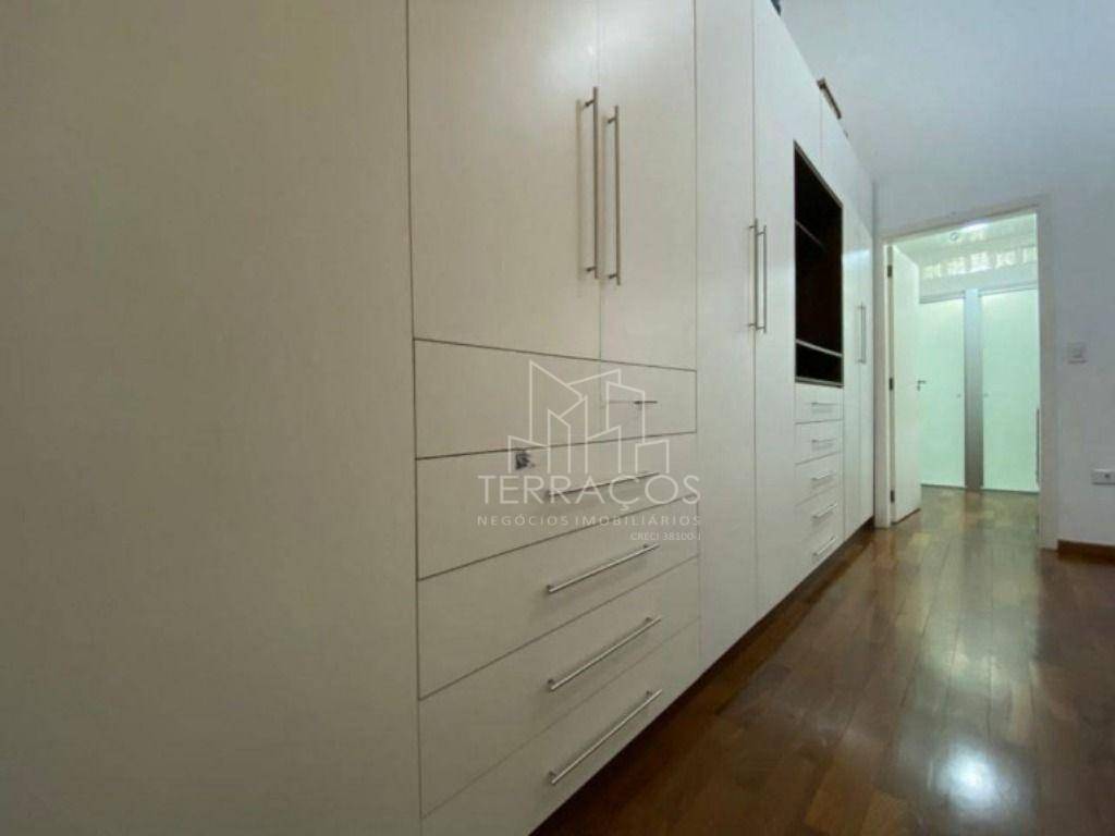 Casa à venda com 3 quartos, 228m² - Foto 25