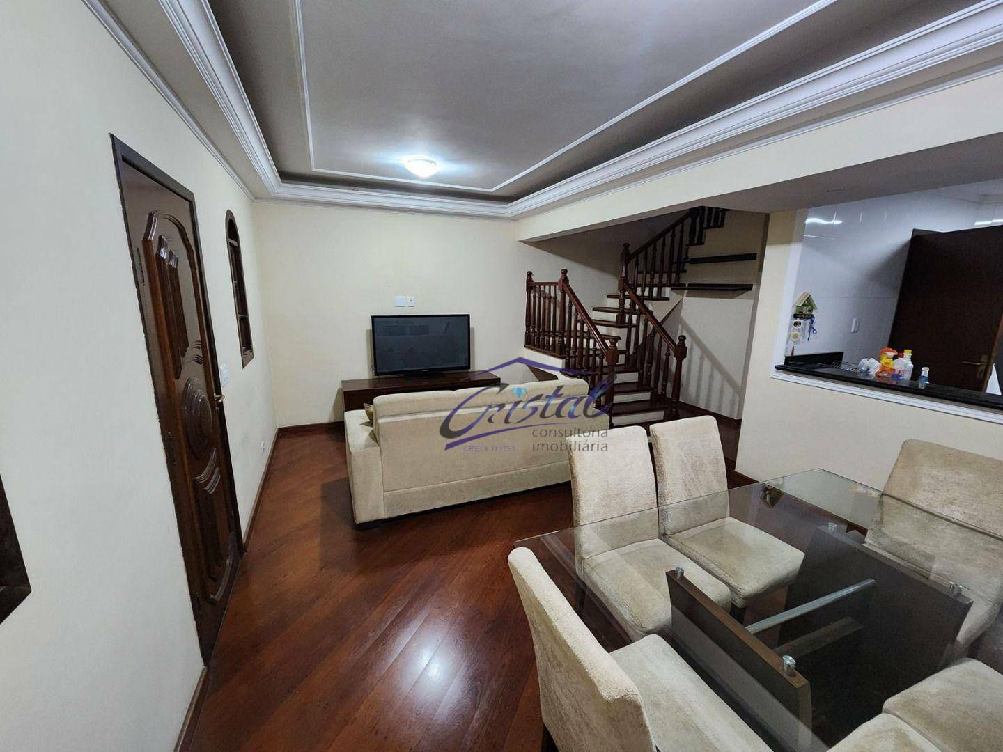 Casa para alugar com 4 quartos, 200m² - Foto 3