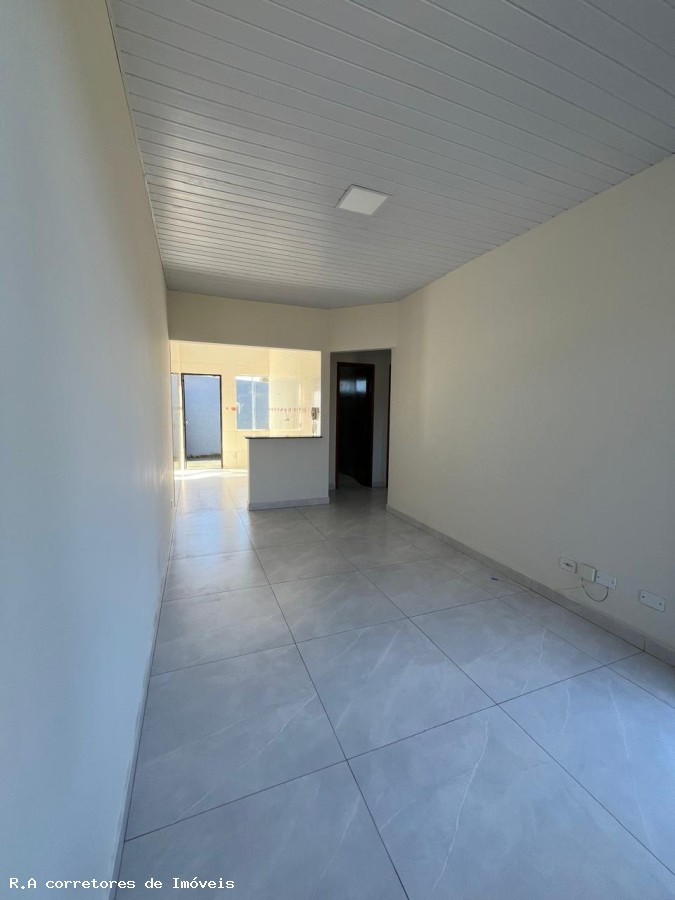 Casa à venda com 2 quartos, 162m² - Foto 6
