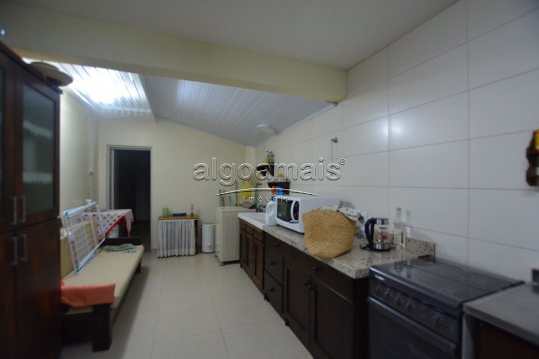 Casa à venda com 3 quartos, 204m² - Foto 12