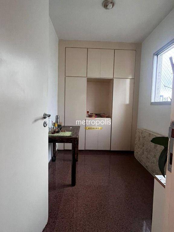 Apartamento à venda com 4 quartos, 203m² - Foto 19