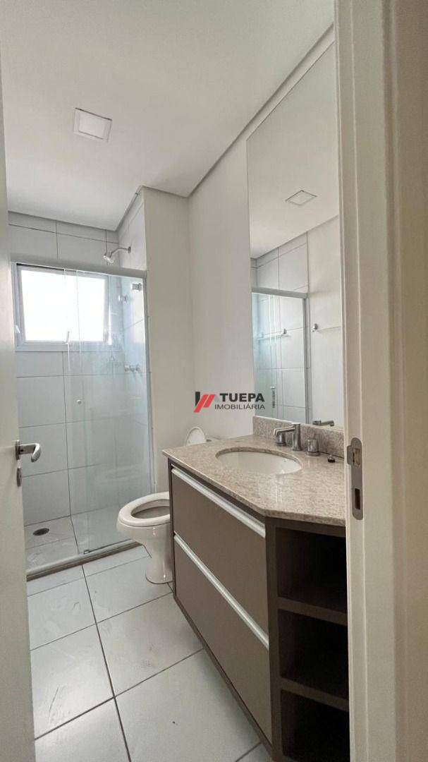 Apartamento para alugar com 2 quartos, 60m² - Foto 8