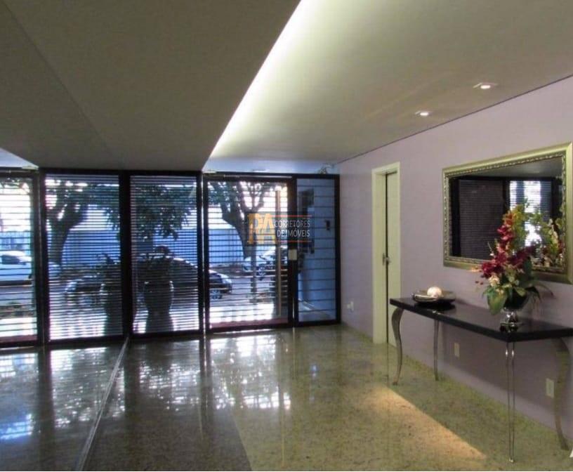 Apartamento à venda com 3 quartos, 181m² - Foto 2
