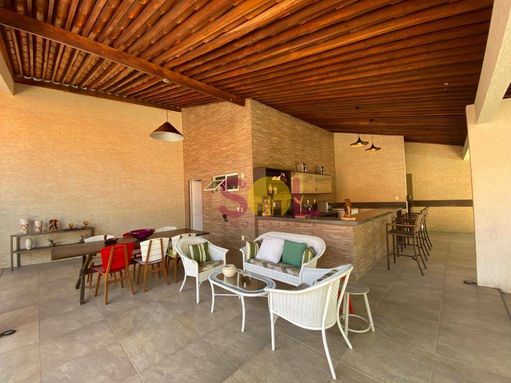 Casa à venda com 3 quartos, 305m² - Foto 4