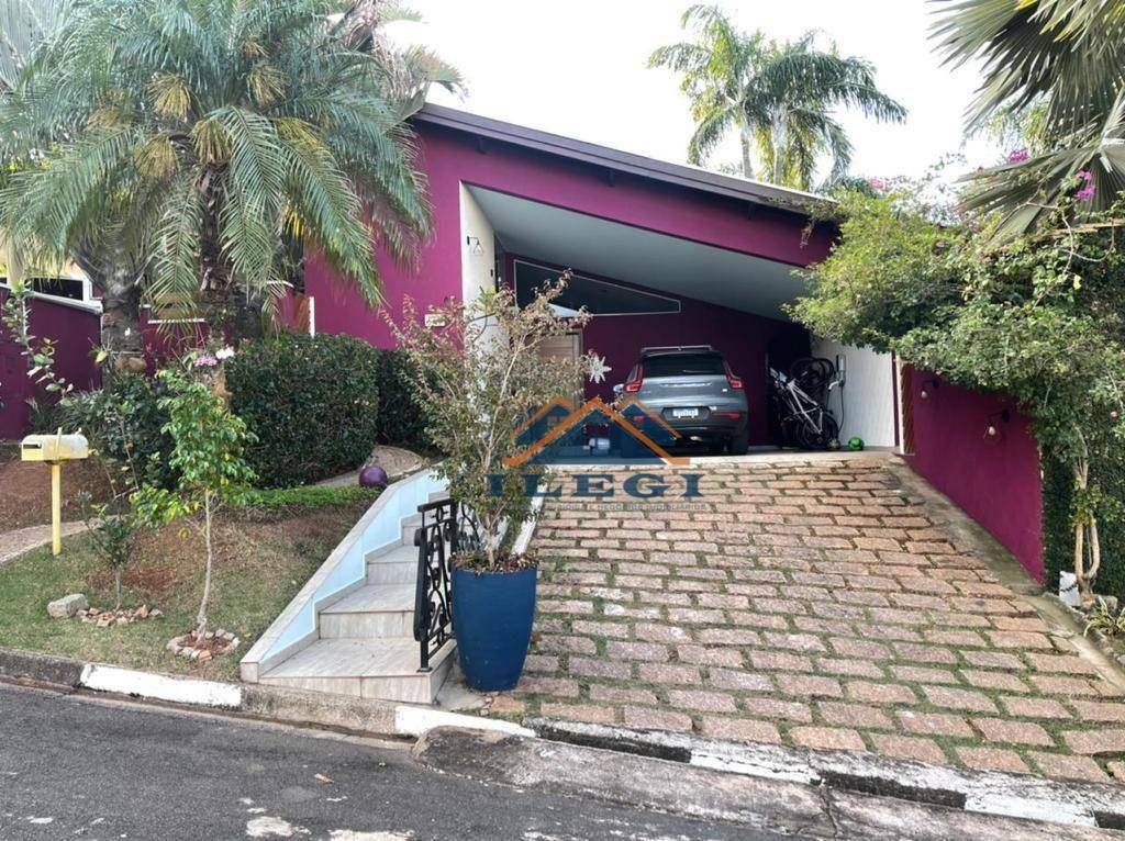 Casa de Condomínio à venda com 4 quartos, 420m² - Foto 1