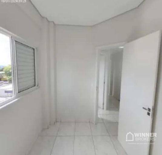 Apartamento à venda com 3 quartos, 75m² - Foto 11