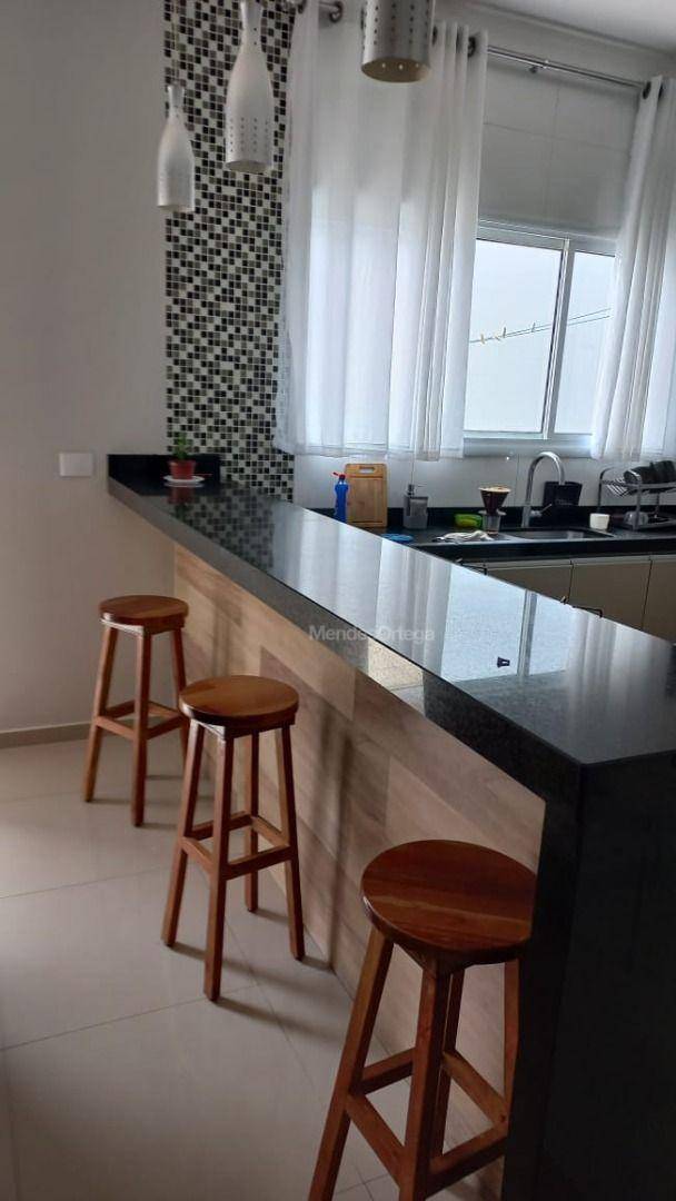 Casa à venda com 3 quartos, 191m² - Foto 13