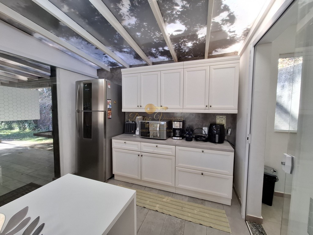 Casa de Condomínio à venda com 3 quartos, 390m² - Foto 11