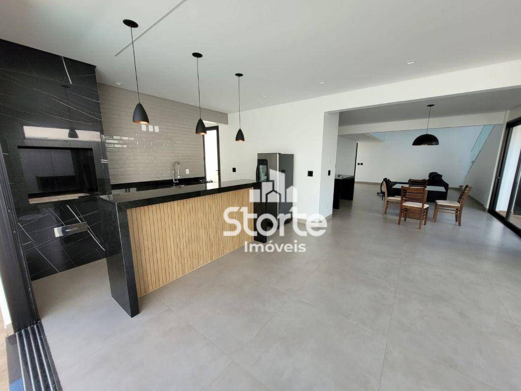 Casa à venda e aluguel com 3 quartos, 218m² - Foto 13