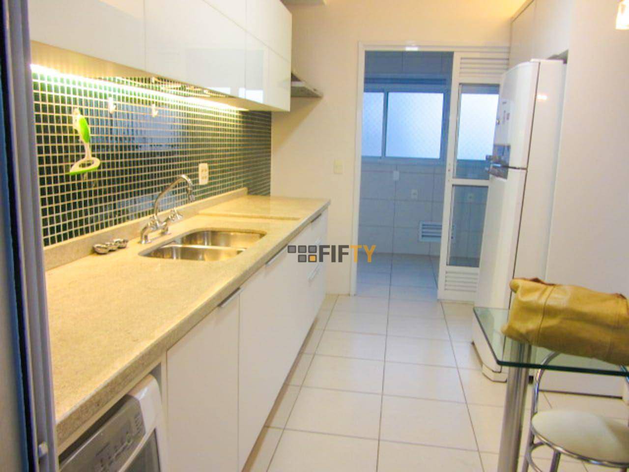 Apartamento à venda com 3 quartos, 148m² - Foto 17