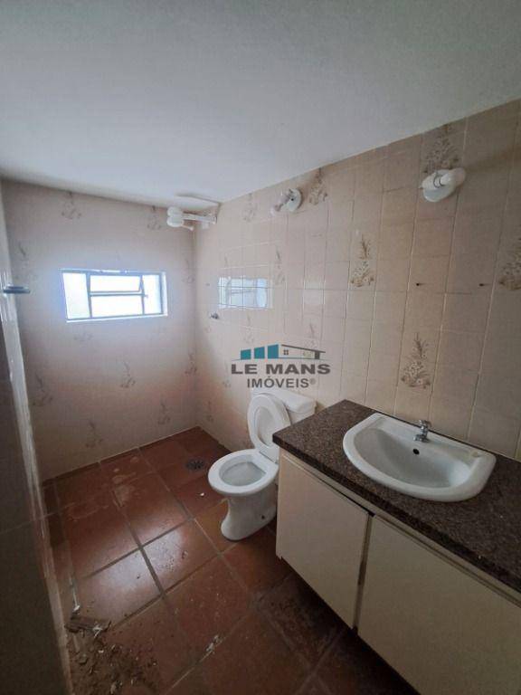 Casa à venda e aluguel com 3 quartos, 267m² - Foto 18