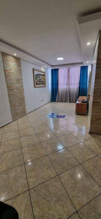 Apartamento à venda com 3 quartos, 74m² - Foto 1